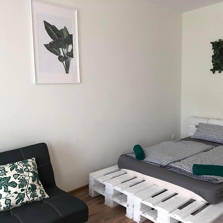 L&R Apartment Дьєр Екстер'єр фото